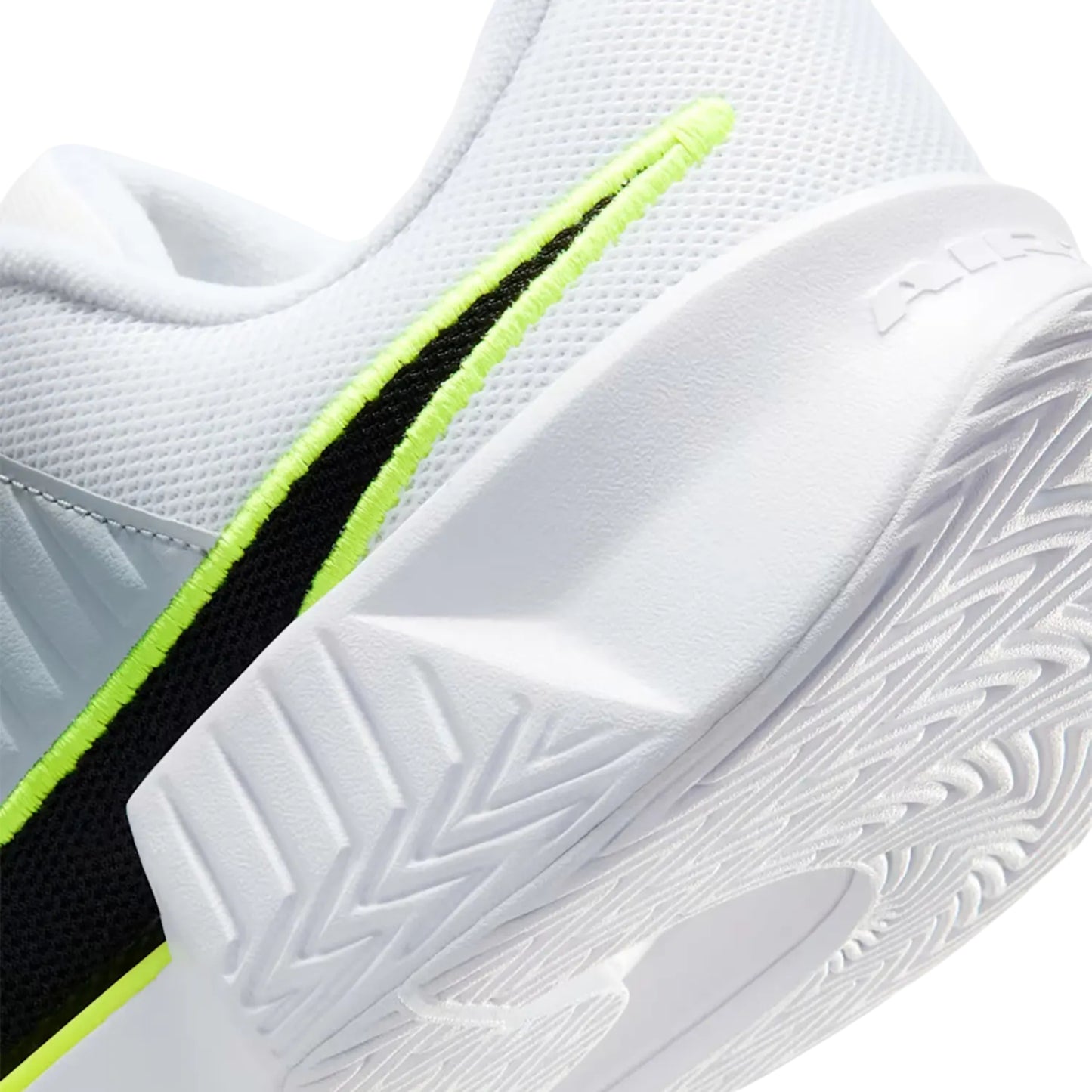 NIKE SHOE GP CHALLENGE PRO MN WHITE/BLACK (SS26)