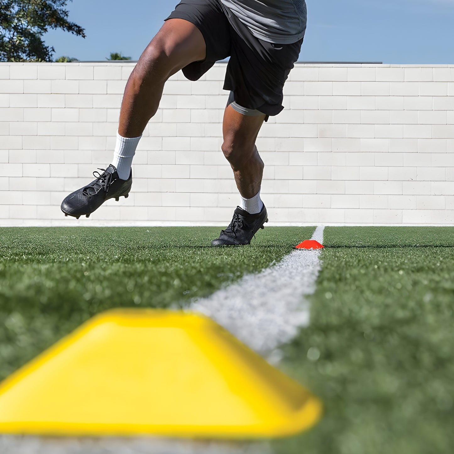 SKLZ CONES MINI 2INCH HIGH VISIBILITY MARKER SET (50)