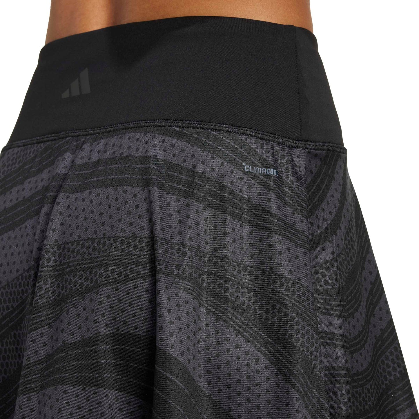 ADIDAS SKIRT CLUB TENNIS GRAPHIC WN CARBON (SS25)