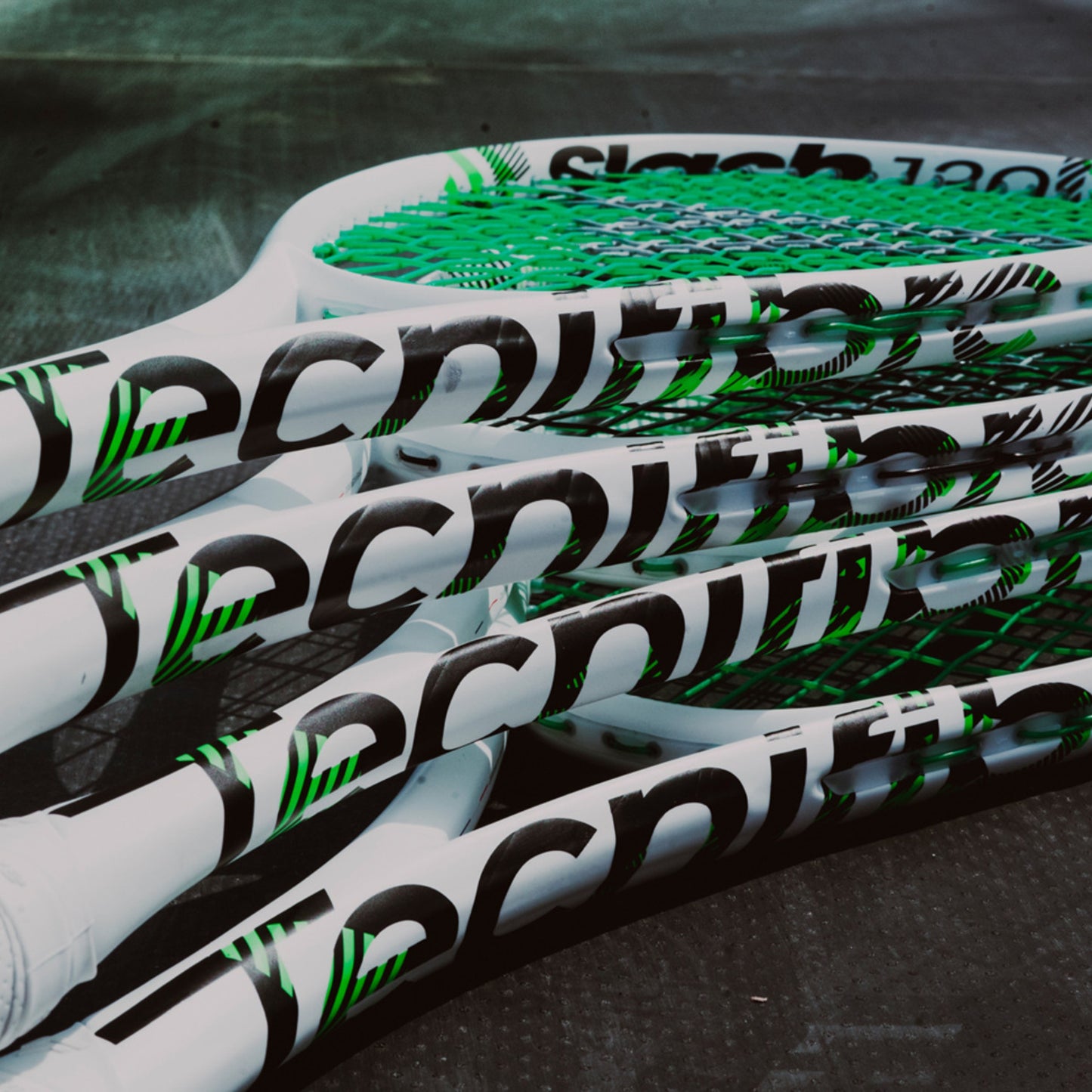 TECNIFIBRE RACKET SQ SLASH X-TOP 135